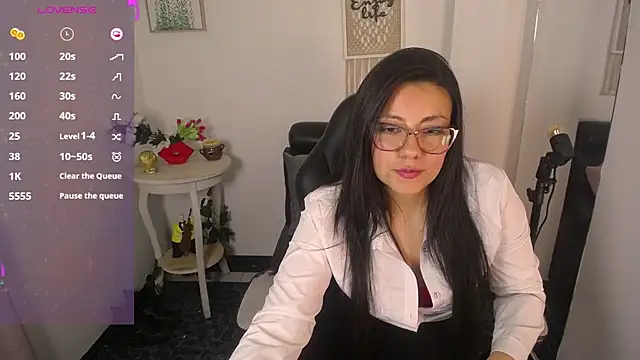 QueenRose94 online show from 04/17/26, 01:14