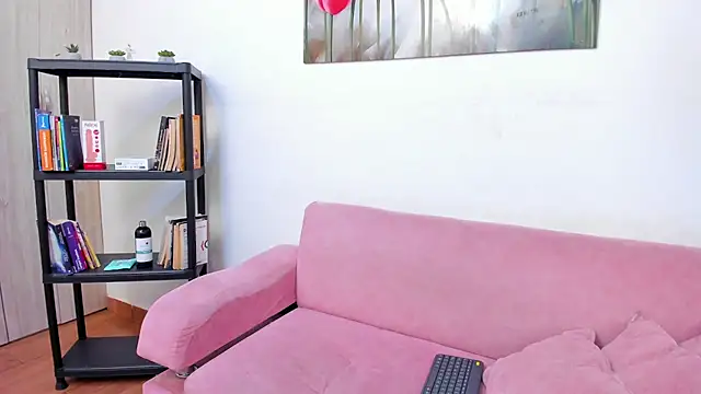 Kitty f00x online show from 06/11/26, 07:23
