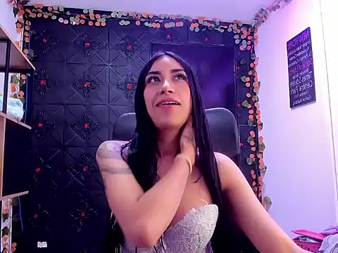 Snapshot of TiffanyDream8 chatting on 02/26/26, 09:25 TiffanyDream8 online show from 02/26/26, 09:25