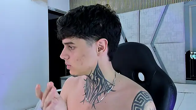 Declan-Foxx online show from 04/06/26, 08:54