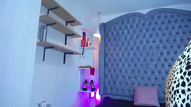 Snapshot of baihu_jin7 chatting on 02/16/26, 07:32 baihu jin7 online show from 02/16/26, 07:32