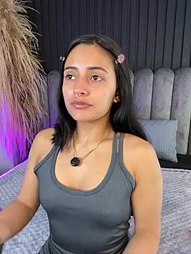 Snapshot of Nanda_vixen_ chatting on 04/18/26, 09:04 Nanda vixen online show from 04/18/26, 09:04
