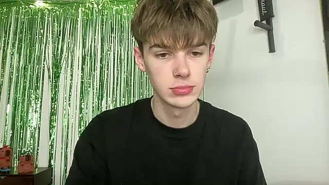 Snapshot of YourMilkyGuy chatting on 03/04/26, 05:30 YourMilkyGuy online show from 03/04/26, 05:30