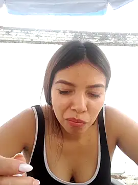 Snapshot of Ariana_Castillo__ chatting on 02/21/26, 05:25 Ariana Castillo online show from 02/21/26, 05:25