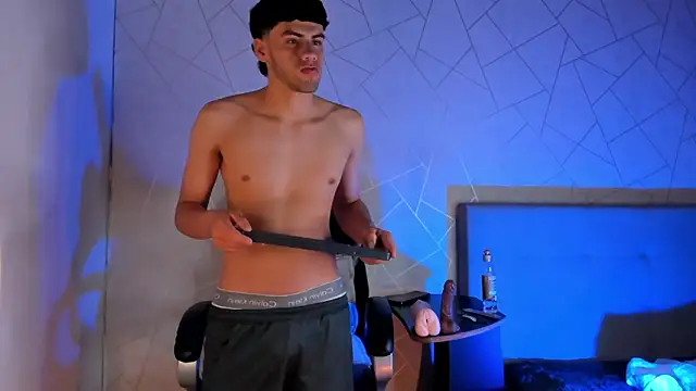 Milo Thompson online show from 03/28/26, 05:40