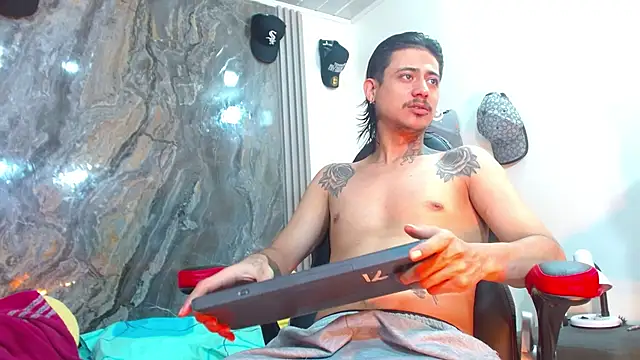 Damian-and-Camerum online show from 05/02/26, 03:22