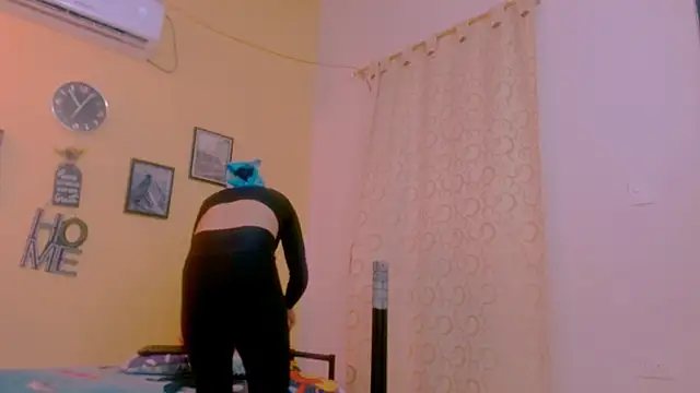 sexiempoderada18 online show from 02/18/26, 01:29