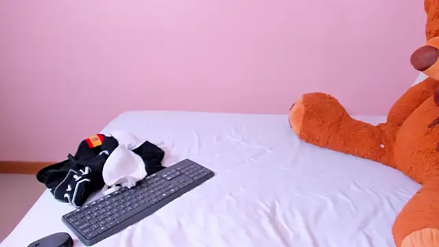 violeta rodriguezz online show from 04/21/26, 05:06