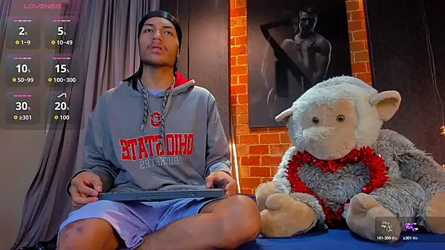 Snapshot of ItsZairen chatting on 02/14/26, 04:31 ItsZairen online show from 02/14/26, 04:31