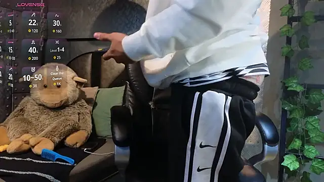 ItsZairen online show from 03/08/26, 05:22