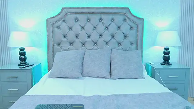 LaurenHazell online show from 02/26/26, 04:11