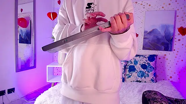 Snapshot of Novoa_Prime chatting on 02/20/26, 03:36 Novoa Prime online show from 02/20/26, 03:36