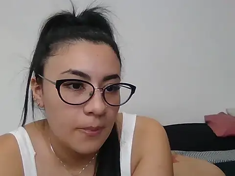 Snapshot of Agusgold22 chatting on 05/06/26, 02:55 Agusgold22 online show from 05/06/26, 02:55