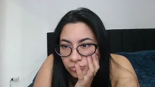 Snapshot of Agusgold22 chatting on 05/12/26, 02:58 Agusgold22 online show from 05/12/26, 02:58