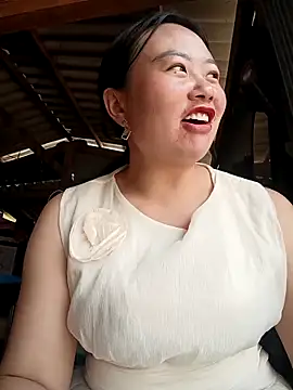 lisn-cute online show from 03/31/26, 01:51