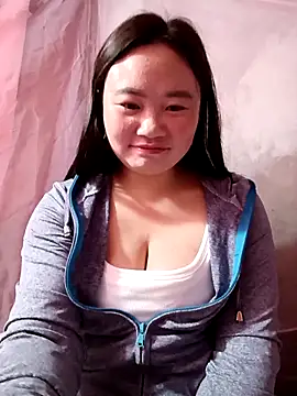 lisn-cute online show from 04/26/26, 01:14