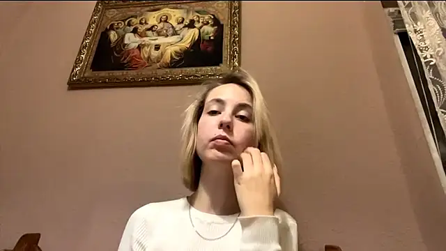 CharmingBlonde online show from 02/08/26, 06:00