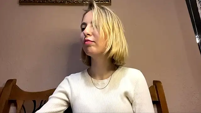 CharmingBlonde online show from 02/10/26, 06:12