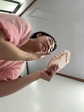 Snapshot of cuty_lusy chatting on 02/27/26, 03:39 cuty lusy online show from 02/27/26, 03:39