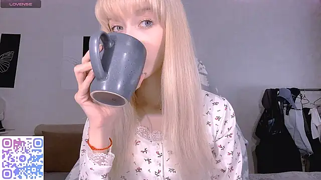 TaliCaan online show from 04/18/26, 11:14