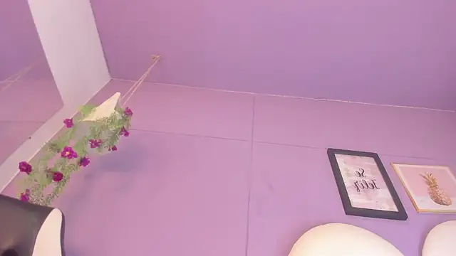 luna bradley  online show from 03/07/26, 12:46