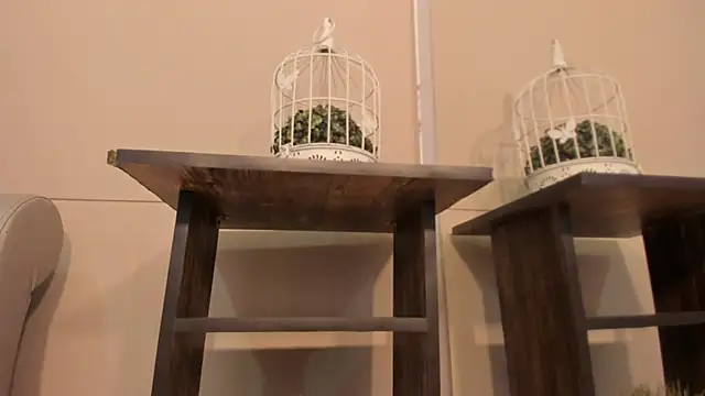 luna bradley  online show from 04/20/26, 12:19