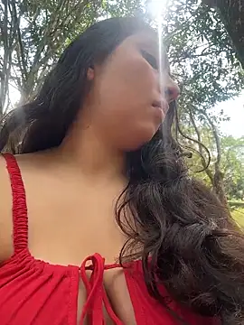 Snapshot of Victoria_Lusty chatting on 02/14/26, 04:04 Victoria Lusty online show from 02/14/26, 04:04