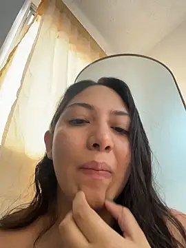 Snapshot of Victoria_Lusty chatting on 02/25/26, 09:24 Victoria Lusty online show from 02/25/26, 09:24