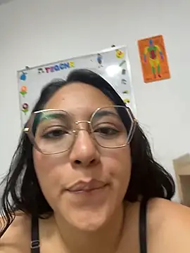 Snapshot of Victoria_Lusty chatting on 03/03/26, 09:21 Victoria Lusty online show from 03/03/26, 09:21