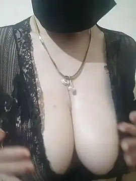 Snapshot of Nada_Oh chatting on 03/02/26, 11:55 Nada Oh online show from 03/02/26, 11:55