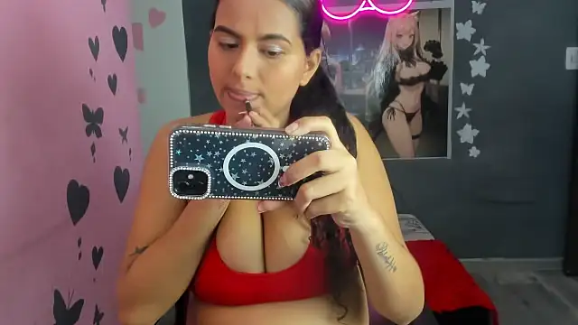 Snapshot of Luna_white1 chatting on 02/25/26, 08:07 Luna white1 online show from 02/25/26, 08:07