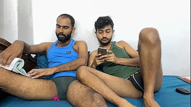 Snapshot of DesiDaddyandSon chatting on 07/28/26, 12:48 DesiDaddyandSon online show from 07/28/26, 12:48