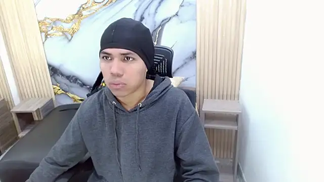 DaviidBuckx  online show from 05/31/26, 02:09