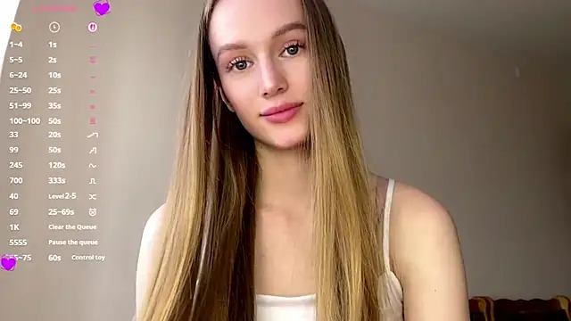 Snapshot of Viktoria_Vibes chatting on 04/28/26, 03:06 Viktoria Vibes online show from 04/28/26, 03:06