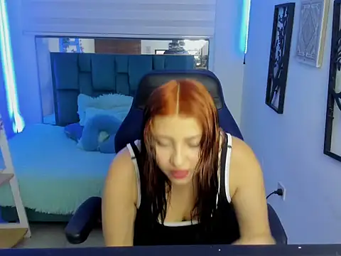 Snapshot of bloom_winxx chatting on 03/01/26, 03:30 bloom winxx online show from 03/01/26, 03:30