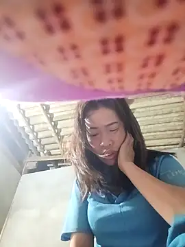 Snapshot of aki_xzx chatting on 02/17/26, 10:49 aki xzx online show from 02/17/26, 10:49