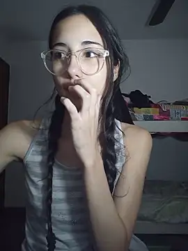 isaaabelaaa online show from 04/14/26, 11:00