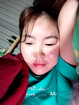 Snapshot of Yiyoongg chatting on 02/10/26, 11:20 Yiyoongg online show from 02/10/26, 11:20