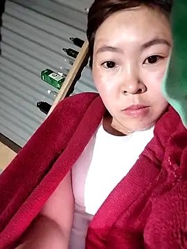 Snapshot of Yiyoongg chatting on 03/03/26, 01:50 Yiyoongg online show from 03/03/26, 01:50