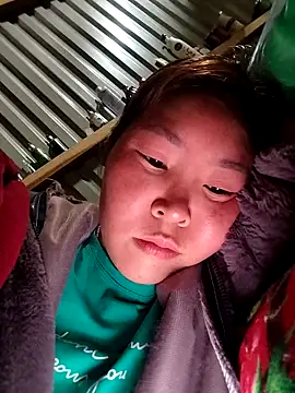 Yiyoongg online show from 03/20/26, 01:32