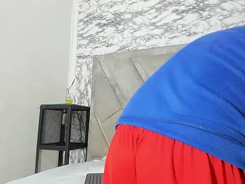 AdrianWalker online show from 02/11/26, 04:39