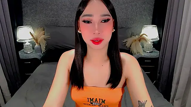 Snapshot of saphira_fucks chatting on 02/09/26, 06:34 saphira fucks online show from 02/09/26, 06:34