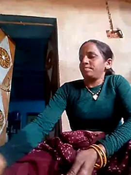 Snapshot of Anitarakkoli chatting on 02/16/26, 08:21 Anitarakkoli online show from 02/16/26, 08:21