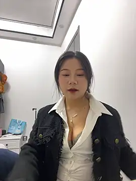 DDoo21 online show from 04/21/26, 01:39