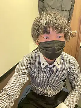 Snapshot of --ha-ru-- chatting on 02/17/26, 11:40 --ha-ru-- online show from 02/17/26, 11:40