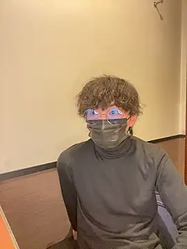 Snapshot of --ha-ru-- chatting on 03/04/26, 09:04 --ha-ru-- online show from 03/04/26, 09:04