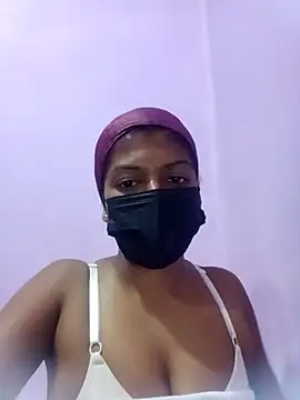 Malee S online show from 04/10/26, 03:28