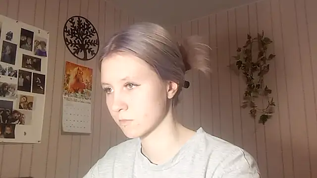 Snapshot of RunawayBr1de chatting on 02/27/26, 03:12 RunawayBr1de online show from 02/27/26, 03:12