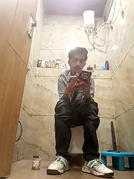 Sam03s online show from 04/15/26, 02:13