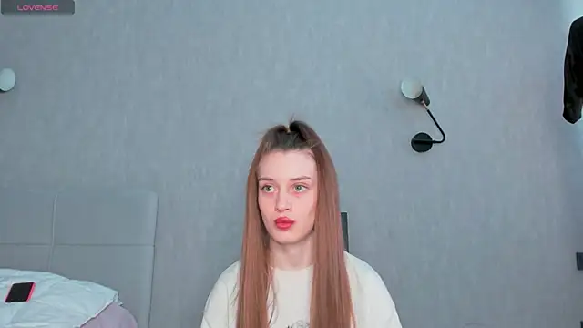 sensitiveana online show from 04/14/26, 12:00